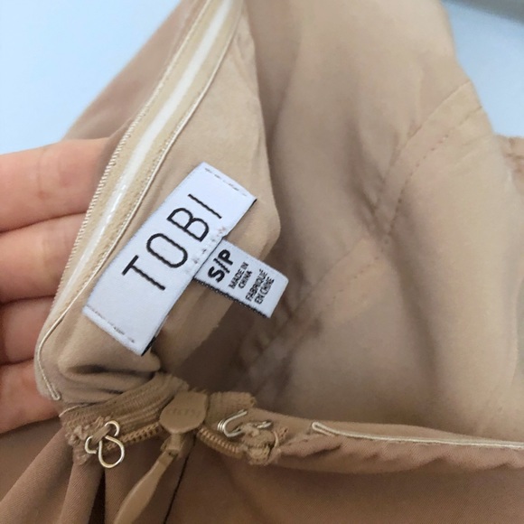 Tobi Tan Jumpsuit - Picture 3 of 3